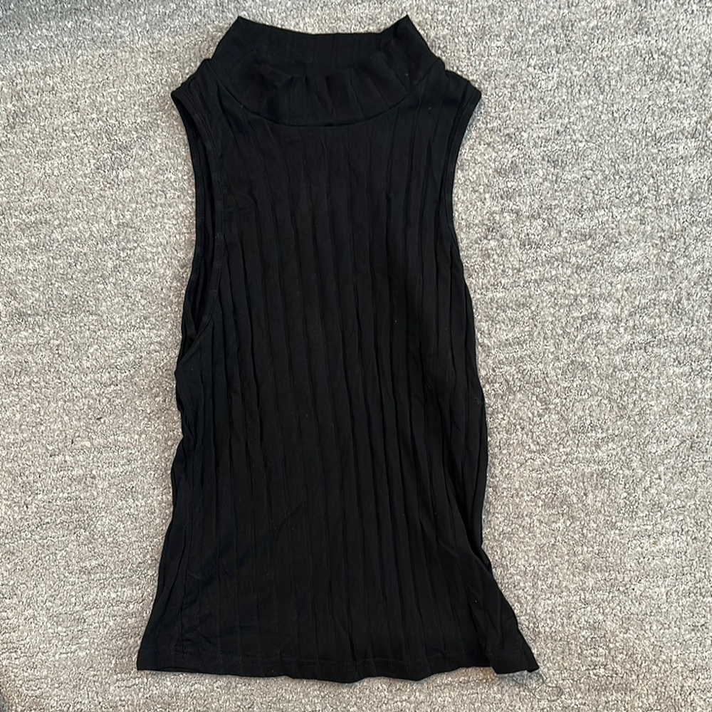Black Sleeveless Ribbed Top